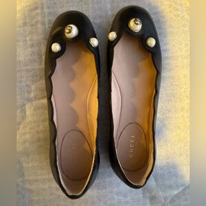 Gucci Scalloped Black Flats with Pearl Details